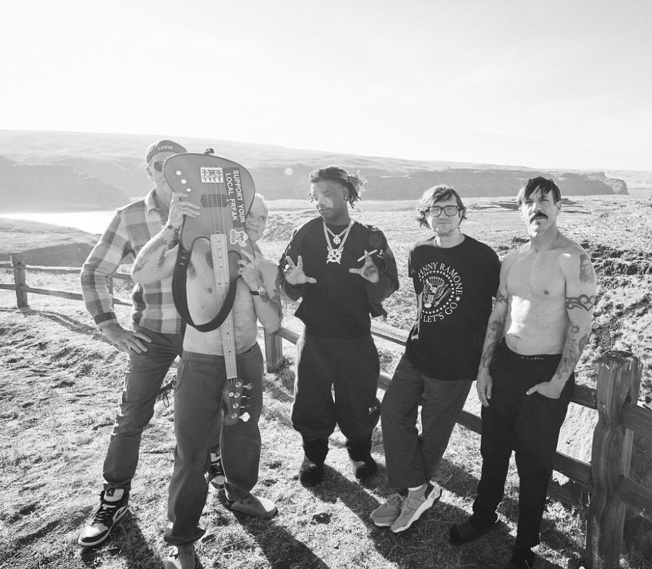 Lidesty's tweet photo. Ken Carson with Red Hot Chili Peppers 2 years ago today 📸�� https://t.co/CQqrkSbUA9
