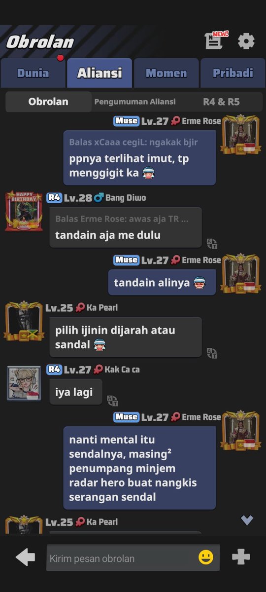 dit_ski's tweet photo. Ngakak malem² bareng sambil begadang wkwkwk... Nyampe sakit perut ketawanya 🤣 https://t.co/GpJjS7wjZT