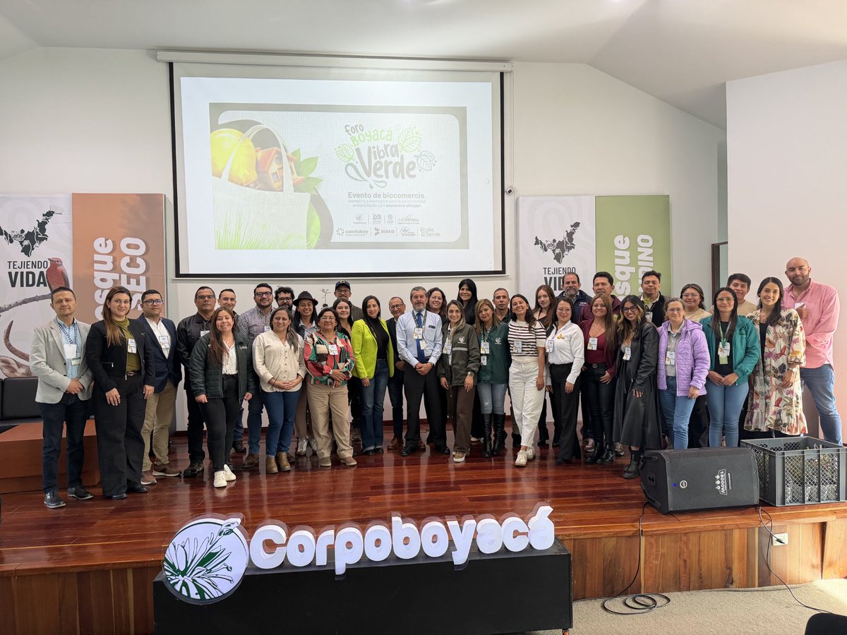 SecTurismoBoy's tweet photo. Participamos en el foro Boyacá Vibra Verde: Biocomercio, Marketing e Innovación para la Sostenibilidad, un espacio que reunió a prestadores turísticos y actores de diferentes sectores para fortalecer conocimientos en sostenibilidad, innovación y desarrollo territorial. https://t.co/r7ah9T8fTK