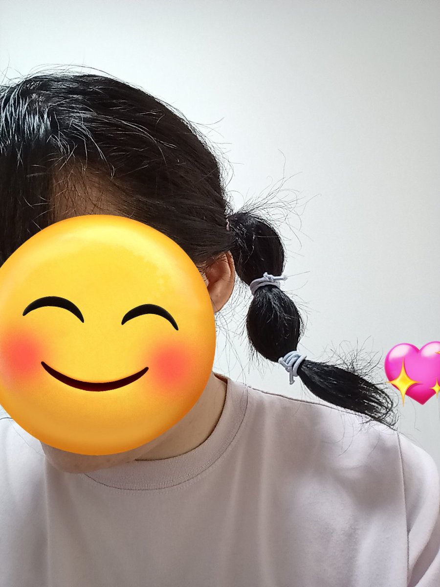 ratamltv's tweet photo. 今日は玉ねぎヘアにして見ました！
お仕事行ってきます！
#ヘアアレンジ　#玉ねぎヘア　#玉ねぎヘアー　#不器用 https://t.co/pixFrl5dP3