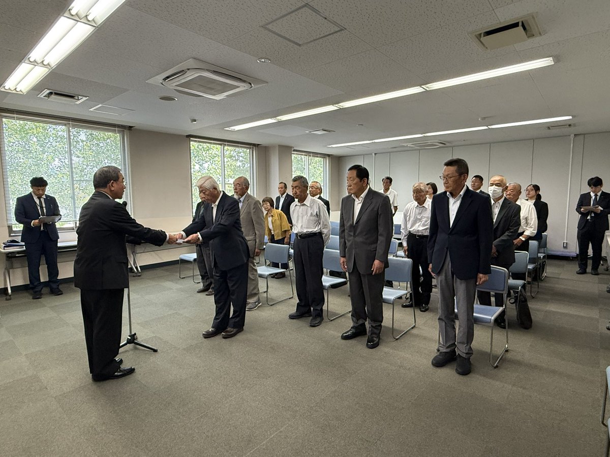 HghMayor's tweet photo. 6月1日(月)東広島市長公務
⚪︎農業委員会委員辞令交付式 https://t.co/CfLWQFJHwI
