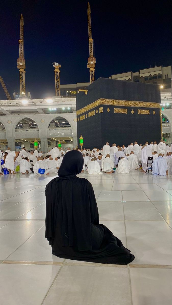 Ho0r____'s tweet photo. ﷽
السلام علیکم ورحمت الله وبرکاتہ
#خاتم_النبیین_محمدﷺ
⁧#درود_وسلام⁩
دعا ہے اللّٰه پاک آپ کو
 صحت وتندروستی عطا فرمائے
اللّٰه کرے آپ کی زندگی میں کوئی غم نہ آئے 
اللّٰه ہم سب کو اپنی رحمت کے سائے میں رکھے
اور نیکیاں کمانے کی توفیق عطا فرمائے
 آمین🤲🏻
GOOD MORNING X FAMILY. https://t.co/QnRVsC2AkL