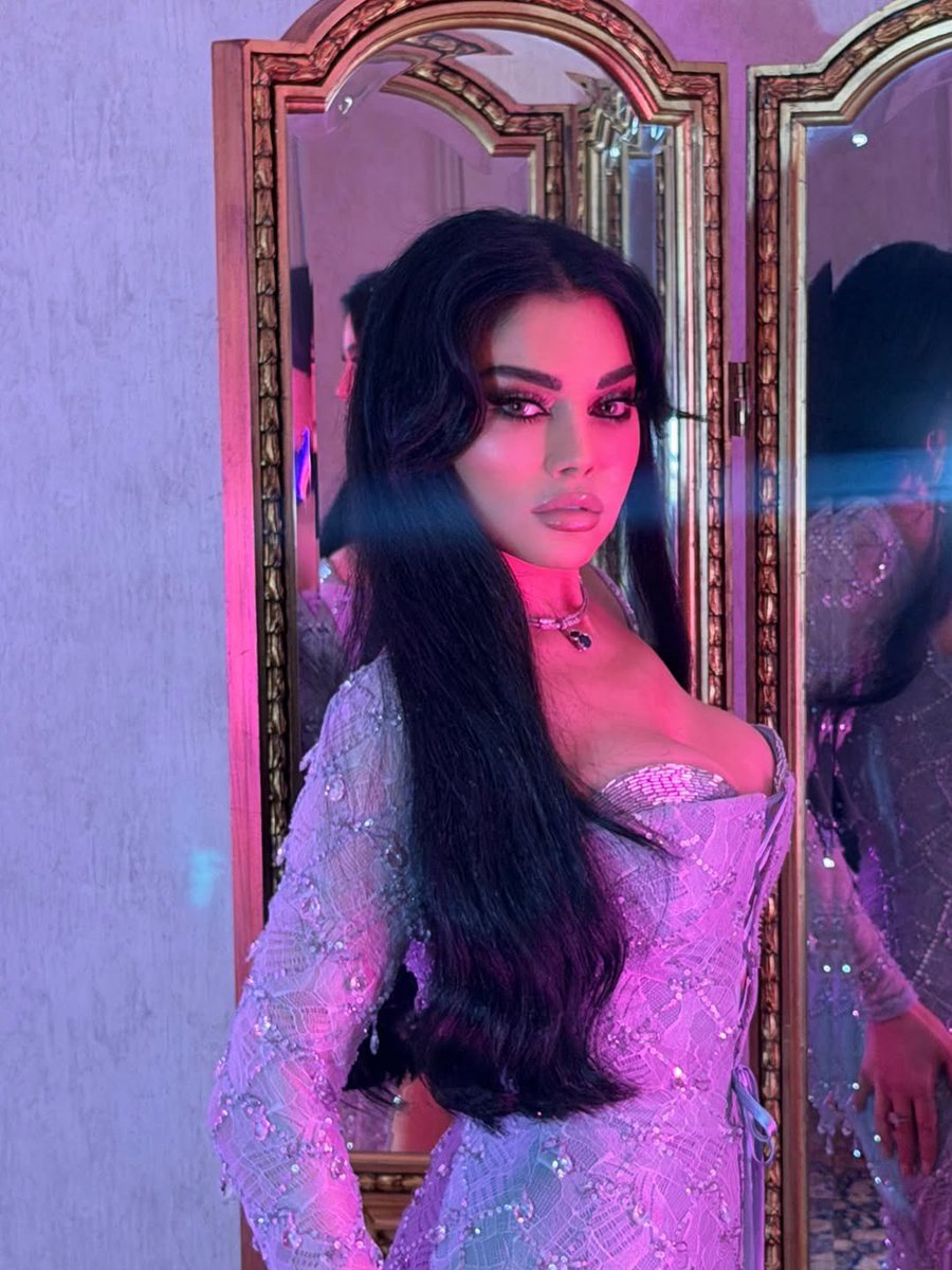 hamid_hw's tweet photo. SUPER WOMAN 💜✨

@HaifaWehbe 
#HaifaWehbe
#هيفاء_وهبي
#شو_المطلوب https://t.co/mQST0TkKcR