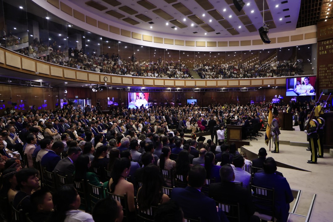EmbaGuaEcuador's tweet photo. #GuatemalaEnEcuador 🇬🇹🤝🇪🇨 | El Embajador de Guatemala asistió a la Sesión Solemne de la @AsambleaEcuador, en la que el Presidente Daniel Noboa Azín presentó su Informe a la Nación correspondiente al primer año de gobierno.
#DiplomaciaGT https://t.co/ARhVb5KwrP