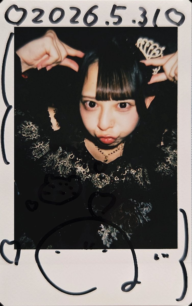 gugugood's tweet photo. チェキの一瞬一瞬が大切な時間で僕にとっての日常でした。
ほんとにありがとう。 https://t.co/cHF5GOJFpE