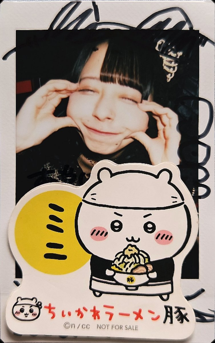 gugugood's tweet photo. チェキの一瞬一瞬が大切な時間で僕にとっての日常でした。
ほんとにありがとう。 https://t.co/cHF5GOJFpE