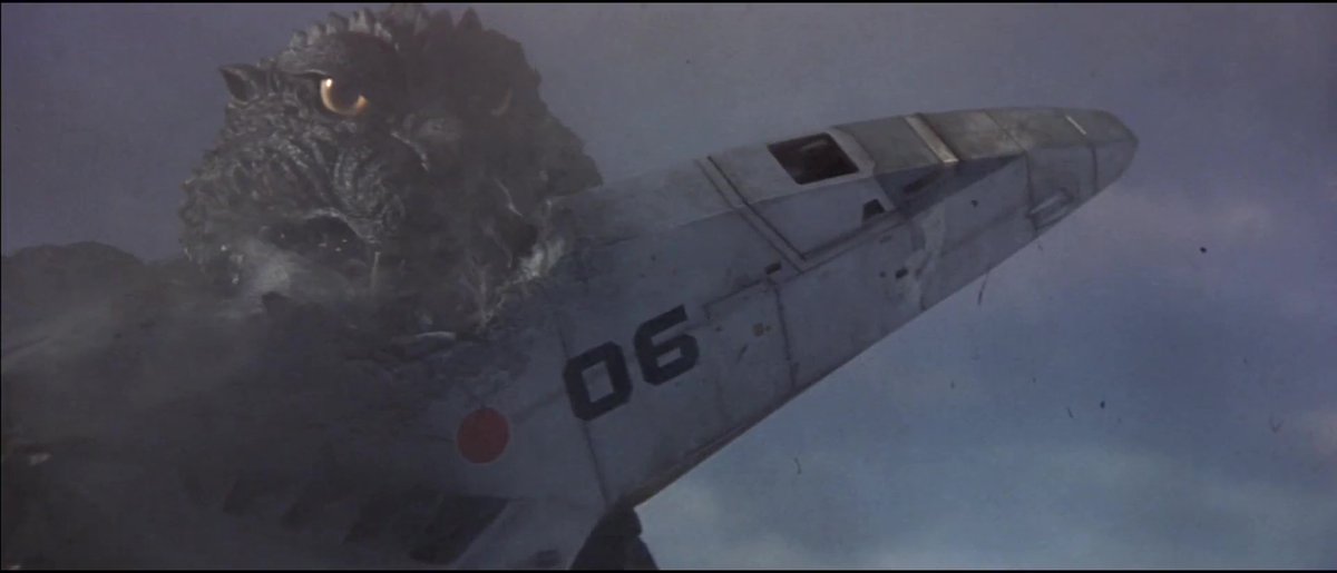 Godzilla_shots's tweet photo. Nom Nom Nom https://t.co/Vamnfemqy7