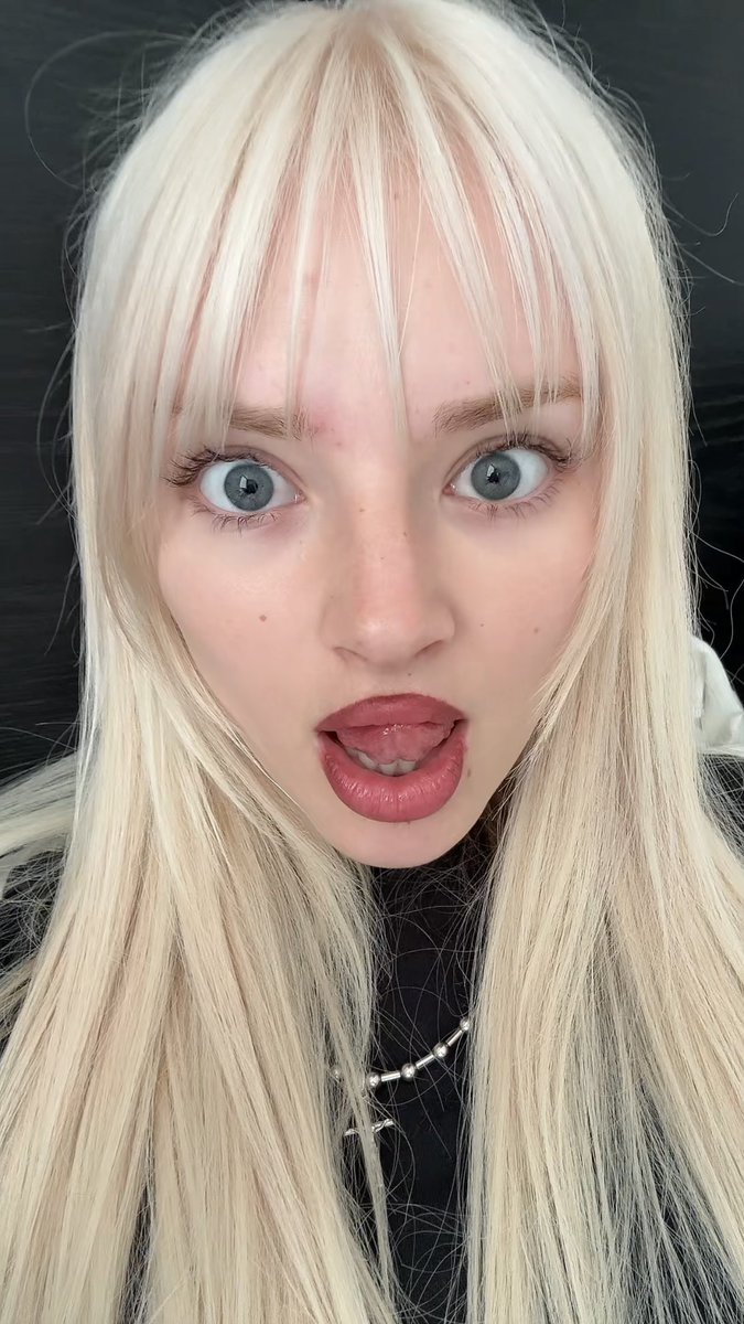_K8_J's tweet photo. Rt if you’d cum all over my face https://t.co/ILujxtuL3m