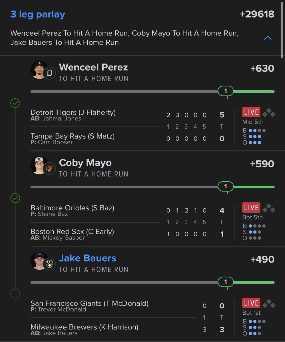 getembets's tweet photo. @MLBHR BANG! https://t.co/32ck60Ntos