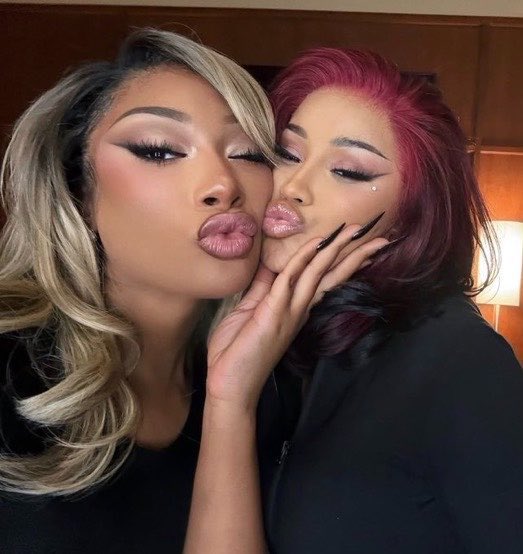 Cardi B | HQ tweet media