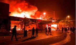 peanut_astro's tweet photo. @BasedMillwaII @Keir_Starmer Starmer “Peaceful Protesters?” https://t.co/Lm81NJoF6Q