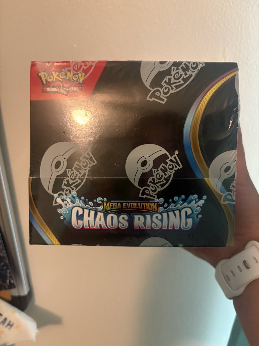 gholdingus's tweet photo. @ArnoldMoger sealed chaos rising booster box

$215 shipped within usa 

more pics upon request https://t.co/ykQpMujyxH