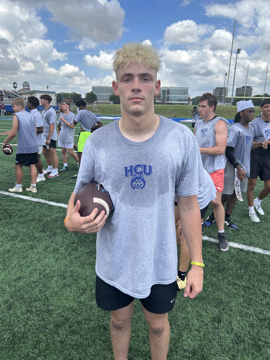 gotmix's tweet photo. What more can I say about this guy @LandonHinson25 he can flat throw the football around. Has all the tools and can make all the throws. Great frame, big arm, good pocket awareness. Kingwood QB is a monster.
@_CoachNupe https://t.co/jOkbXTNSfL