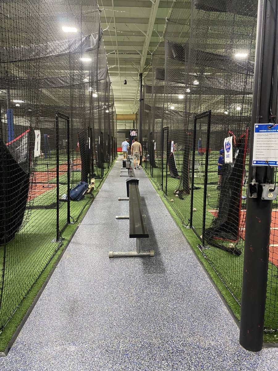 LinetoLineLLC's tweet photo. Nothing like hitting dingers in the cage just to get tangled in the net on the way out #iykyk
Came back to @tnshowtime and cleaned up the excess netting to make doors for smooth entry & exit. Another great install by our labor team 💪
#LinetoLine #BattingCage #HittingDingers https://t.co/cpQik1kts9