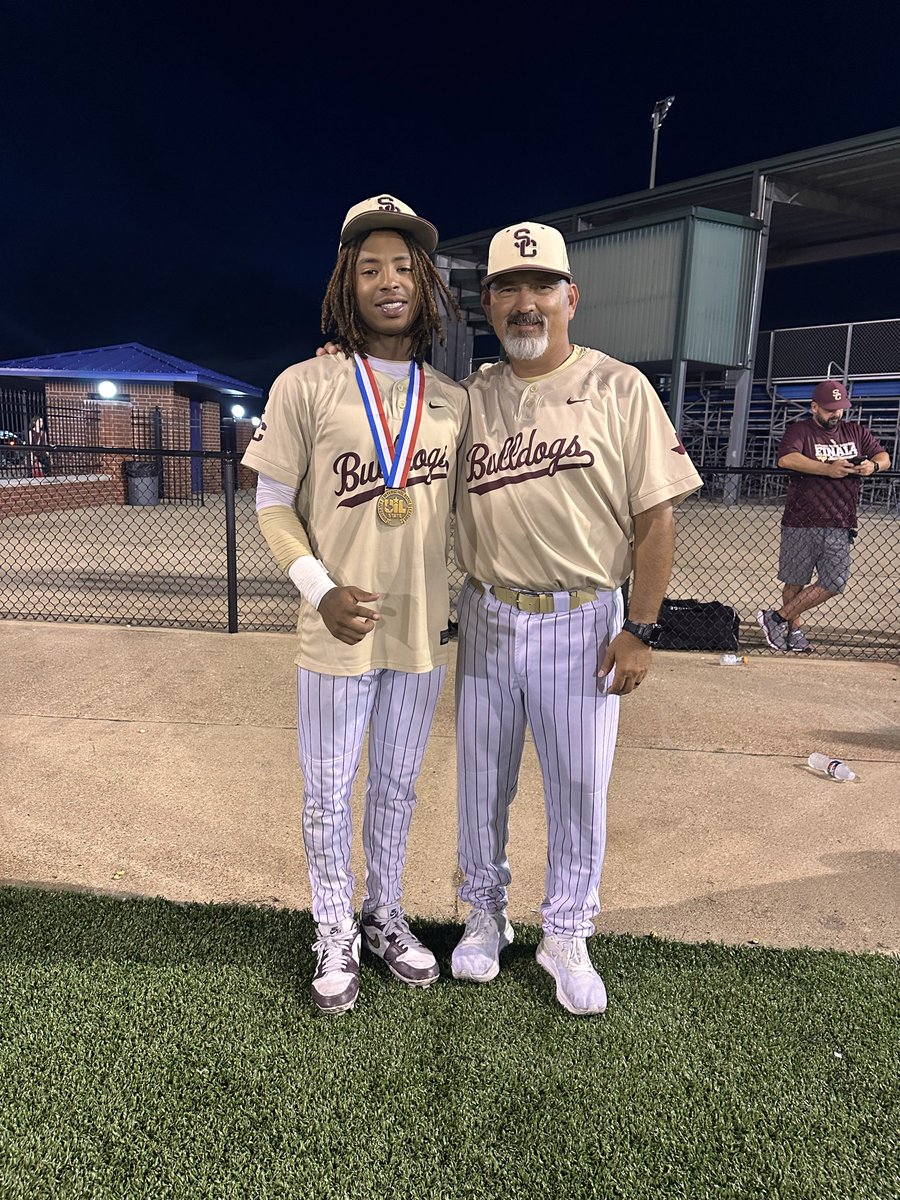 Bprice2026's tweet photo. Greatful for this season couldn’t ask for any other group of guys to do it with. Some of my favorite moments that have turned into memories from playoffs. Bulldog for life❤️🩸 #BLEED #300 @SCHS_Baseball1 @CoachWilson35 @HumbleISD_SCHS https://t.co/qvr3D6ANX7