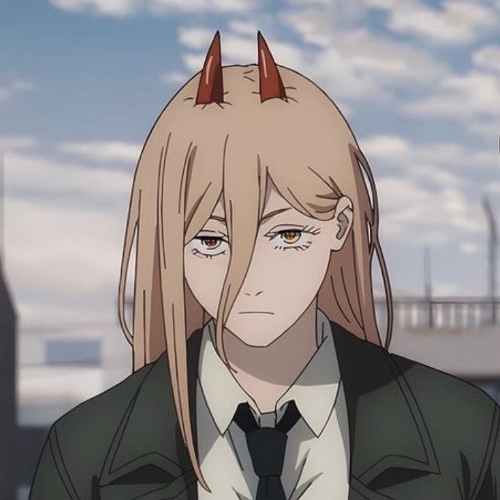 h2yaki's tweet photo. I wonder HOW they are comfortable with their bangs at the MIDDLE of their face https://t.co/L0XVoWqOib