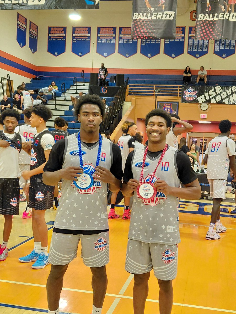 chickg3's tweet photo. In the Top 60 game @PangosAACamp the Grey team beat the Black Team 117-112 behind game Co-MVP's 6'3" '27 Josiah Adamson #19 (13pts 5reb 5asts 3 treys) and 6'0" '27 Jaylen Hunter-Coleman #10 (9pts 4stls 2asts) in the win. https://t.co/iCDpG5luax