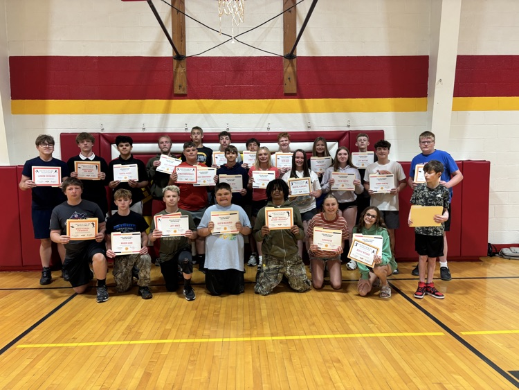 edison_middle's tweet photo. 8th grade end of year awards.  Congrats! 🦅💯 https://t.co/Azytcsc92H