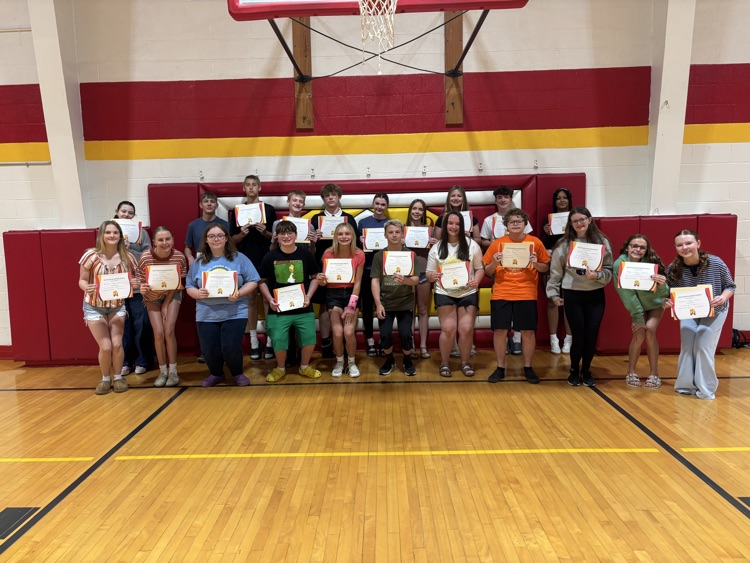 edison_middle's tweet photo. 8th grade end of year awards.  Congrats! 🦅💯 https://t.co/Azytcsc92H