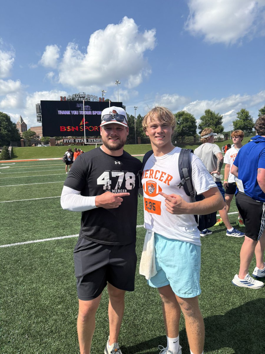 ledger_clements's tweet photo. Had an amazing time competing  @MercerFootball Mega camp! 
Appreciate the conversation after camp with @Coach_D_Salmon and rest of the Coaches. 
@RecruitGeorgia @ChadSimmons_ @RustyMansell_ @PlayBookAthlete @QBHitList @NGVikingsFB @ngfbrecruits @coachChipR @KoryAllen @CoachA_Davis @Andy_Villamarzo @dburks88 @RivalsHS @CJacksonPRZ @KenSignorett @CoadyKeller1 @CoachLiamKlein @najehwilk @baconnetworkllc @On3 @TerryUrsin @CoachA_USF @coach_giddens @CoachAlDuff @Coach_Batti @rileywatkins0