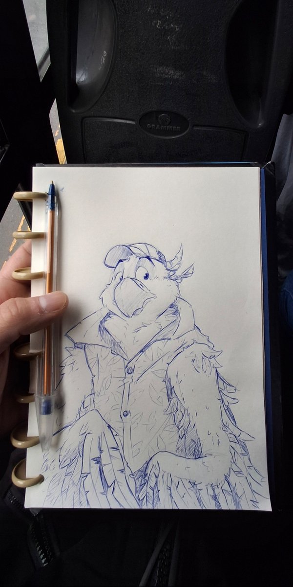 Cryspan_Lauteri's tweet photo. Some traditional sketches that I have been doing days ago in the bus and a practice of little backgrounds without sketching  (to gain more confidence with the lines ) , hope you like em ! <3
You can find more  of these and Patreon stuff in my channel https://t.co/HA0p4igblw 🦝💙 https://t.co/gq6JwtpqYa