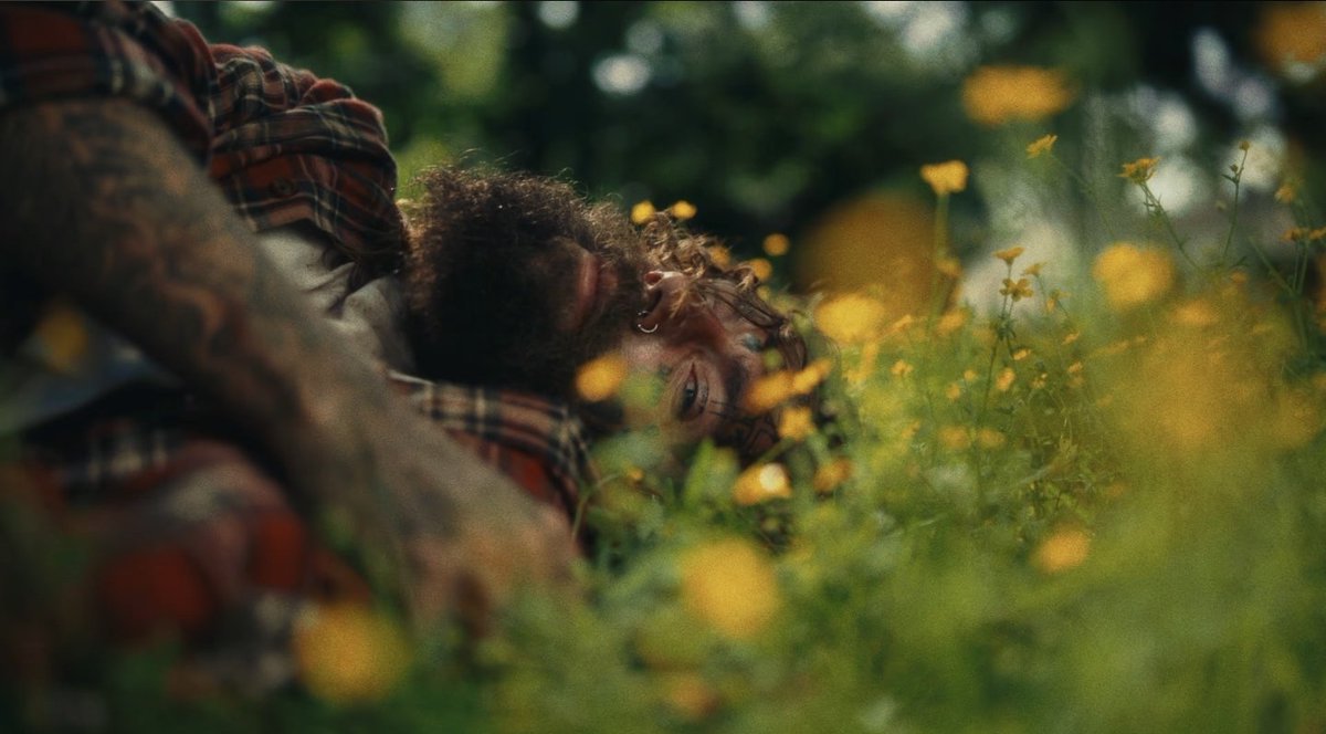 whiskeyaston's tweet photo. These shots were absolutely stunning. Scrim and Dill, y'all captured a beautiful MV ❤️ https://t.co/ciEiXFrRqK