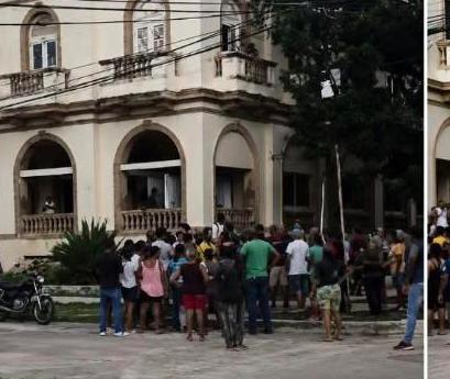 Roilancu1's tweet photo. En 13 y M, CP #Rampa, intercambiamos con algunos vecinos que manifiestan sus inquietudes con relación a la electricidad.
Vivimos momentos complejos producto del criminal bloqueo y el cerco energético. El enemigo del pueblo, el imperialismo yanqui.
#PlazaEnElCorazón
#CubaVa https://t.co/T9O5bSsRl5