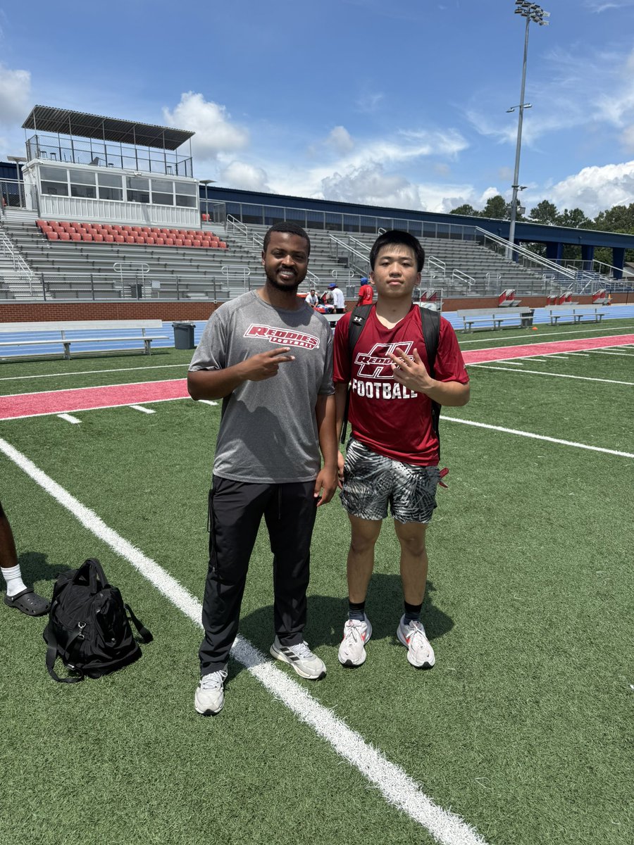 AaronZeng25's tweet photo. Thankful for God allowing me to compete last week at Henderson State Football Camp Had a Great time went 5-0 in 1 on 1s @HHSRecruits @CSmithScout @RubinJeremiah @coachdbo11 @RC_Thompson_ @tnrecruits_ @BrandonLeeFX @BlueChipHSFB @Coach_Hols @__CoachRoss @ProwlerRecruit https://t.co/mhF6PKTHMx