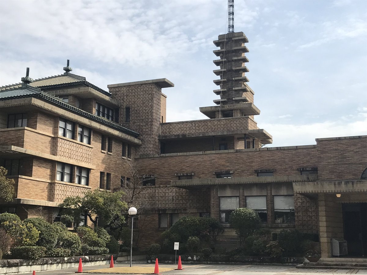 garaguda's tweet photo. 【兵庫県西宮市にある国登録有形文化財『武庫川女子大学甲子園会館(旧甲子園ホテル)』見学会】
見学のみ：6月6日(土)•6月10日(水)•6月12日(金)•6月17日(水)•6月19日(金)

喫茶付見学：6月8日•6月15日•6月22日※全て月曜
申込先着順、平日📞のみ受付
見学無料、喫茶有料
https://t.co/qoxj2sW2o4 https://t.co/Ncpi9f7tQR
