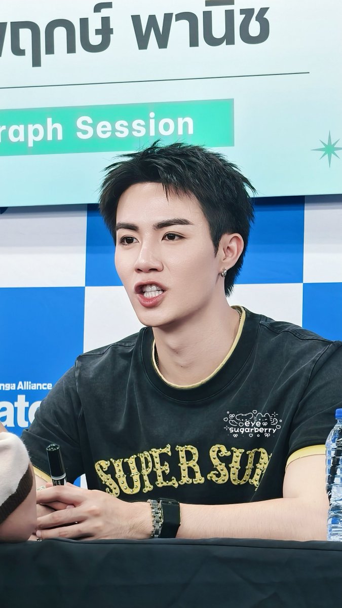 EyeSugarberry's tweet photo. พึกพึกโชว์ฟันกระตุ่ย  😬 ให้ 3 ขวบไม่เกินนี้ 

૮₍ ៸៸˃ ᵕ ˂៸៸ ₎ა @zee_pruk ^›⩊‹^ ੭ 

#COSMOKOREAxZeeinTH
#ZeePruk https://t.co/GeDcVSrfYz