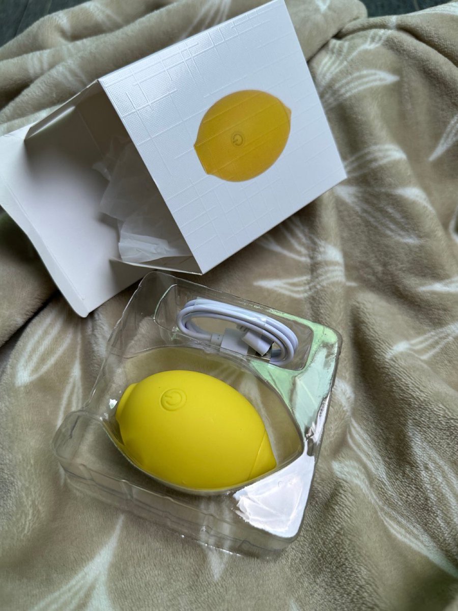 naevisualizer's tweet photo. aespa LEMONADE album unboxing https://t.co/O2WfVdKjqR