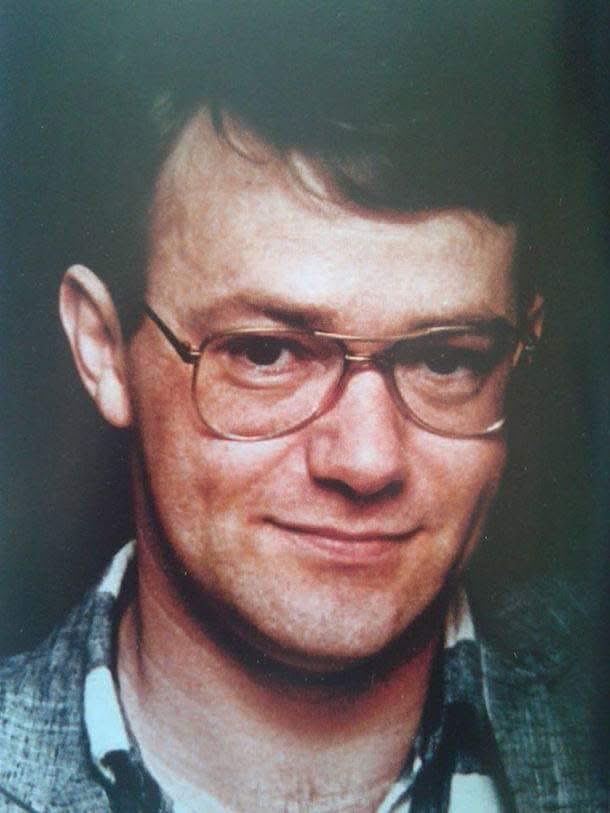 TyroneSFCC's tweet photo. On this day 35 years ago, Tyrone lost a brave patriot and son of Ireland, Óglach Danny McCauley.

We send our Solidarity to his family, comrades and friends today and everyday.

I measc Laochra na nGael go raibh a anam 🇮🇪 https://t.co/kVghNyk7Lo