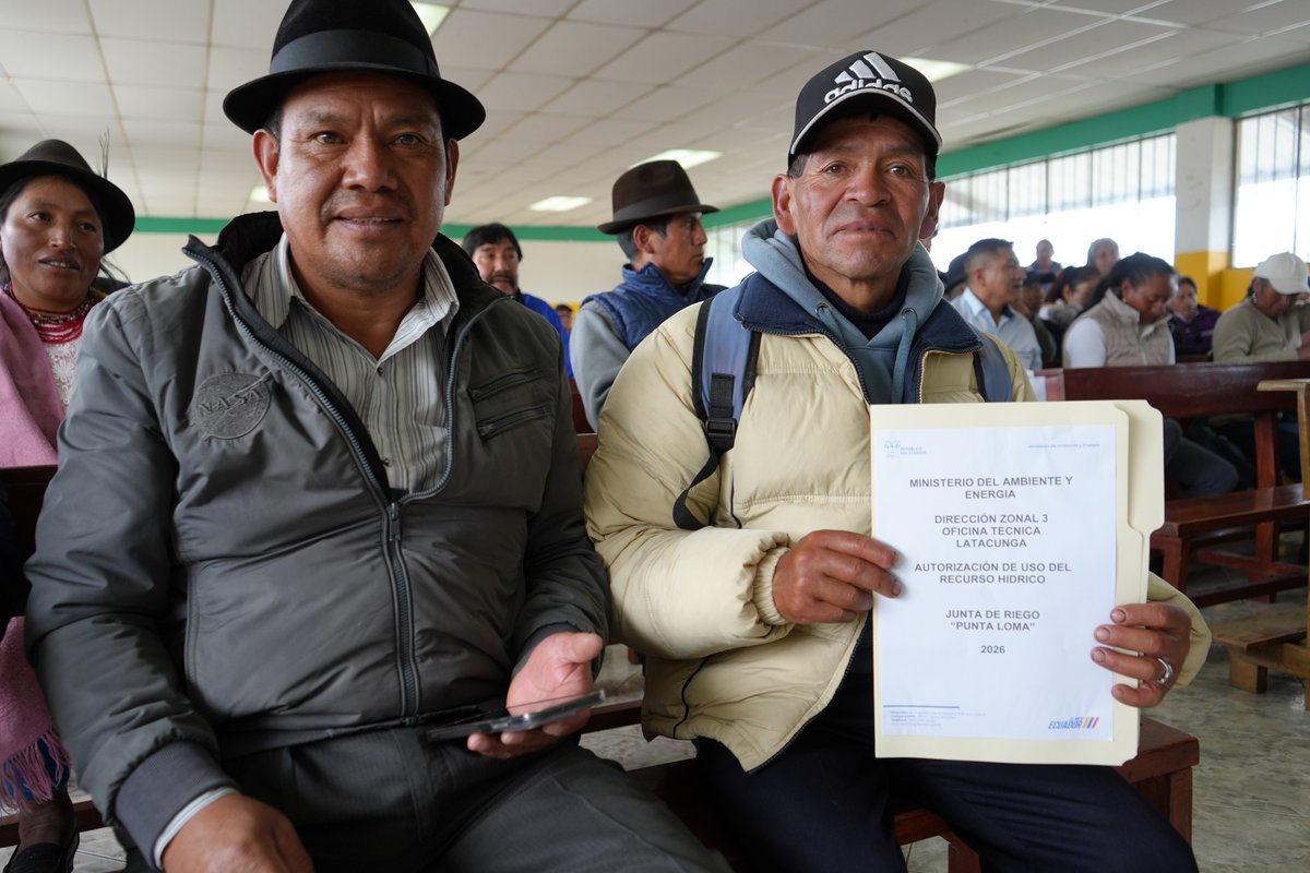 EcuadorMAE's tweet photo. 👉Estas resoluciones beneficiarán a 𝟰.𝟯𝟬𝟮 𝘂𝘀𝘂𝗮𝗿𝗶𝗼𝘀 𝗱𝗲𝗹 𝗮𝗴𝘂𝗮 en los cuatro cantones de Cotopaxi. 
Además, obtienen la autorización de un caudal de 𝟰𝟮,𝟳𝟰 𝗹𝗶𝘁𝗿𝗼𝘀/𝘀𝗲𝗴𝘂𝗻𝗱𝗼 para riego de 100,32 hectáreas. https://t.co/vILwdAHjo4