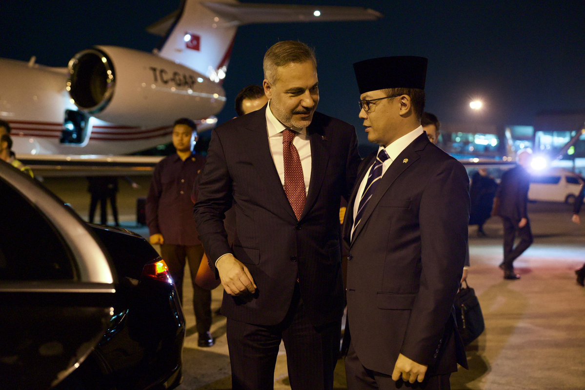 Menlu_RI's tweet photo. Always a pleasure to welcome my dear friend FM @HakanFidan of Türkiye to Jakarta (2/6).

Indonesia and Türkiye are two nations that stand together when it counts, and Indonesia deeply appreciates Türkiye's steadfast support and solidarity, in standing up for our shared principles.

Hoş geldiniz. Welcome!