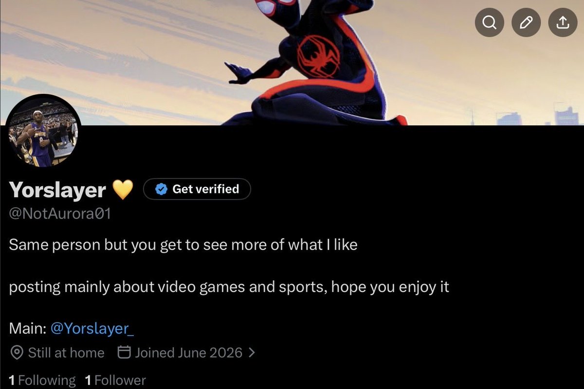 Yorslayer_'s tweet photo. Hey everyone, made a new account that I’ll be using to post about Sports and gaming things so if you’d like to check it out that’s would make me happy and very much appreciated (:

@NotAurora01 https://t.co/VvjWaOWHZX