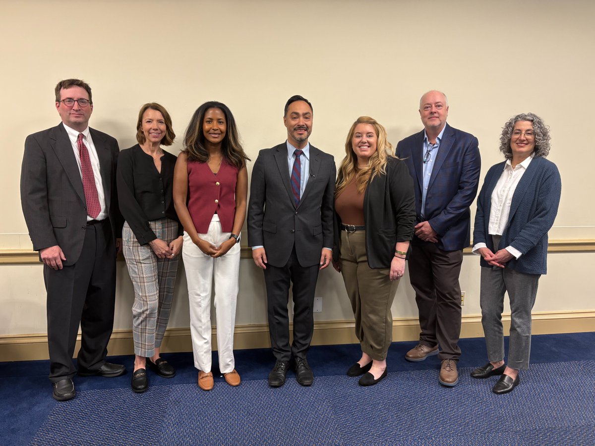 ECEConsortium's tweet photo. Thank you @PreKCaucus for co-hosting an important briefing with ECEC and @NAEYC on the child care landscape &amp; early education workforce! We appreciate your leadership in advancing child care investments &amp; are excited to keep building our partnership through bipartisan solutions! https://t.co/NNLbhAN64K