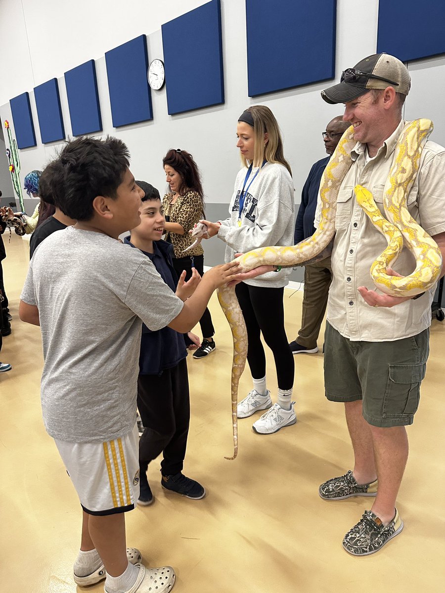nbps_bbv's tweet photo. Big dreams start here! 💼✨ Career Day gave our K–8 students the chance to explore future possibilities and learn from inspiring guest speakers. Thank you to all who shared their time, stories, and careers with us! #CareerDay #FutureReady #bbvsoars https://t.co/X3lVQUHhzV