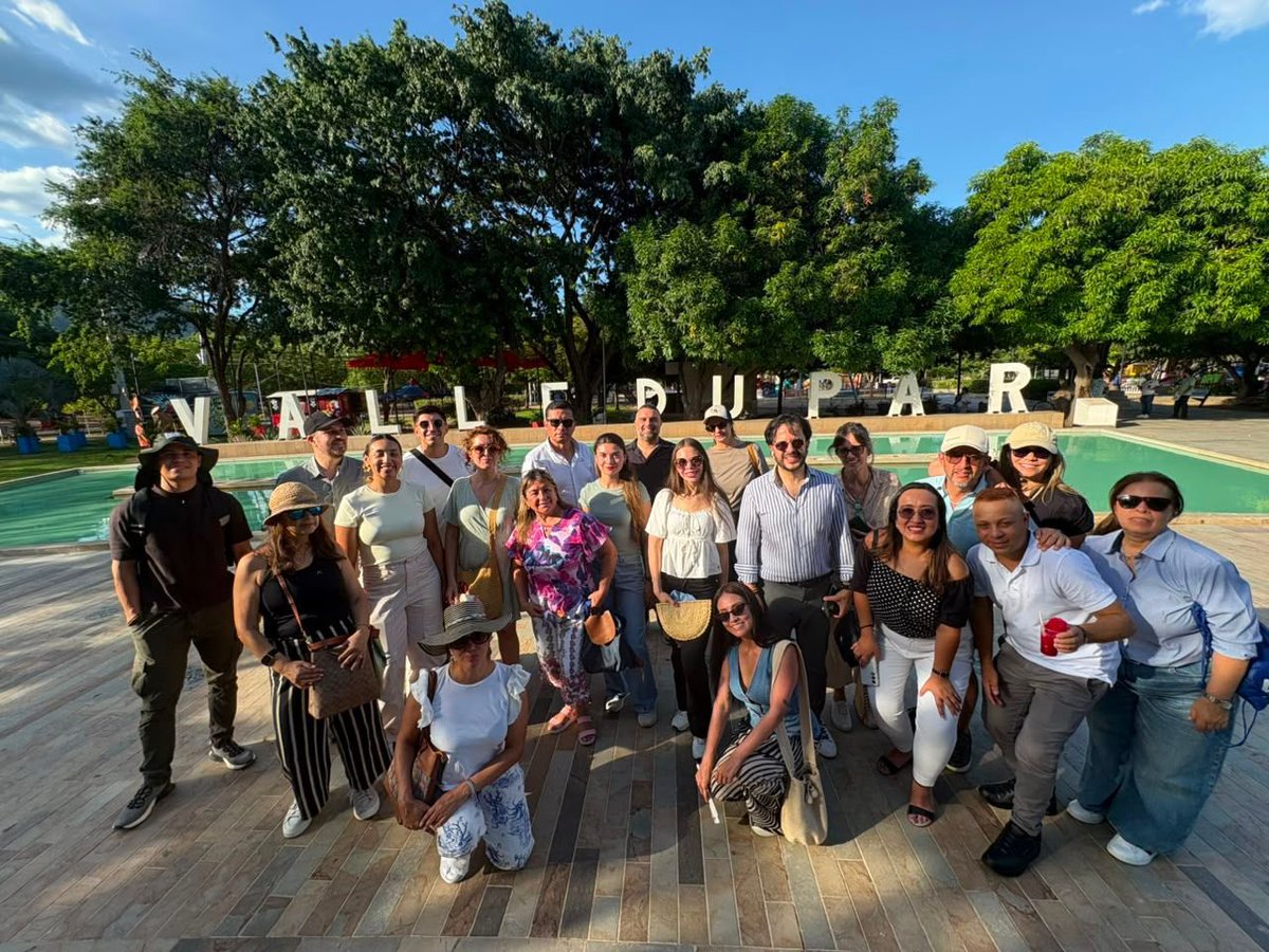 AnatoNacional's tweet photo. #ANATOenlasRegiones Hoy llevamos a cabo la Rueda de Negocios de la iniciativa #TransformandoDestinos, en articulación con @MincomercioCo y @fonturcol en Valledupar.
En este espacio se reunieron:
2️⃣3️⃣ #AgenciasdeViajes
2️⃣5️⃣ emprendedores de la región.
Los objetivos fueron generar nuevas alianzas comerciales y fortalecer el portafolio de servicios de las Agencias, con la oferta del destino. 🤝
@PaulaCortesC