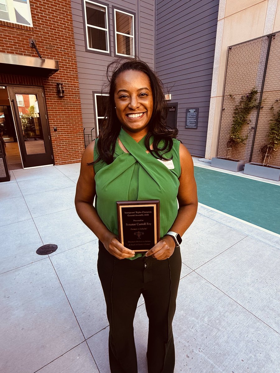 JCarrollFoy's tweet photo. We must all work to end the cruelty and bigotry towards our brothers &amp; sisters. 

I fought hard last session to protect and uplift our immigrant communities.

Thank you to Dreamer Mothers in Action (DMIA) for the Champion of the Community award. @ACLUVA @LegalAidJustice https://t.co/jVNFOCaxCb