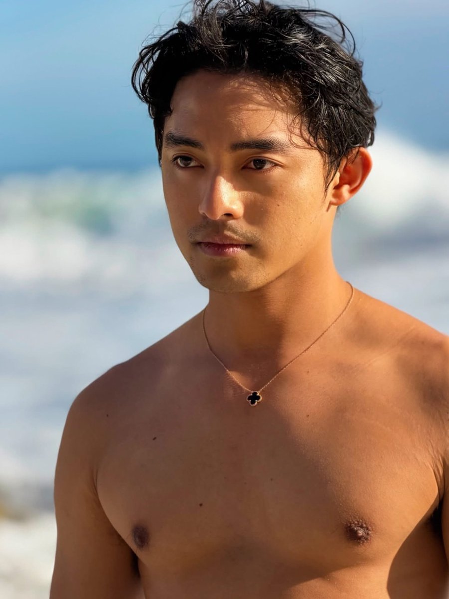 Axelmagistry's tweet photo. Sino merong vid niya? 

#alter  #jakolerongbagets  #alterjakolph https://t.co/hxN0FsEltu