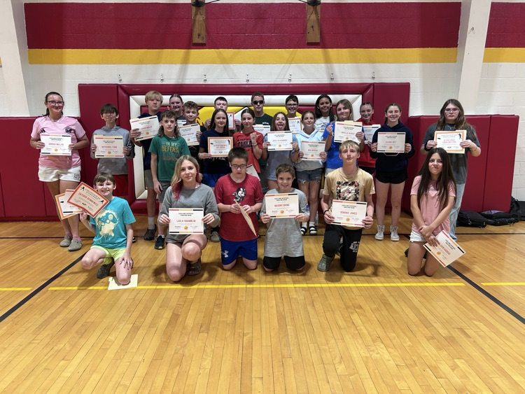 edison_middle's tweet photo. 7th grade end of year awards.  Congrats!🔴🟡💯 https://t.co/aCH7h31VEO