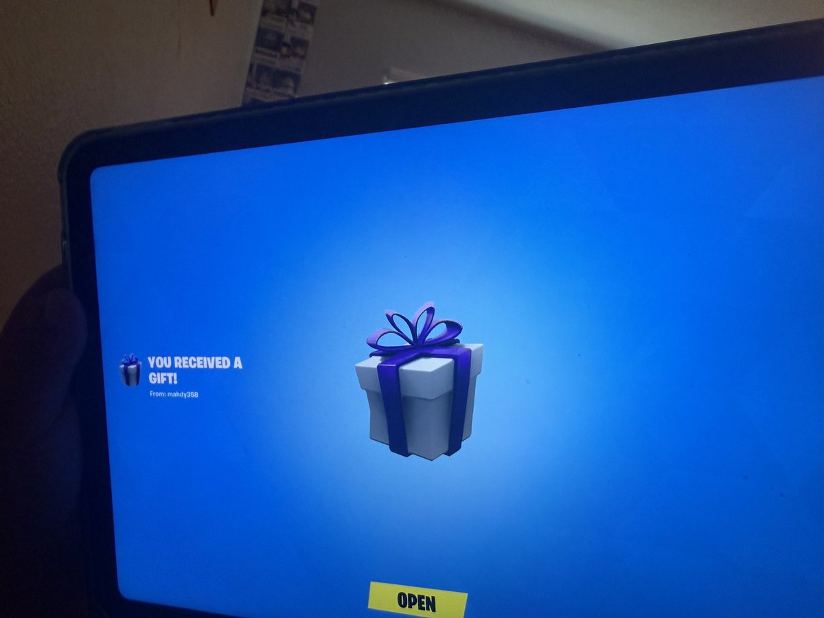 Alesix_xo's tweet photo. My sweet sissyπ€β¨ was gifted by none other than the amazing @mahdy358 thank you so much for the gift, Iβm vouching for her due to the fact she is too young for βXβ She literally cried tears of joy, I didnβt want to capture that for her own privacy β¨ #Teamlexa 1/2 https://t.co/a5CqtY66eU