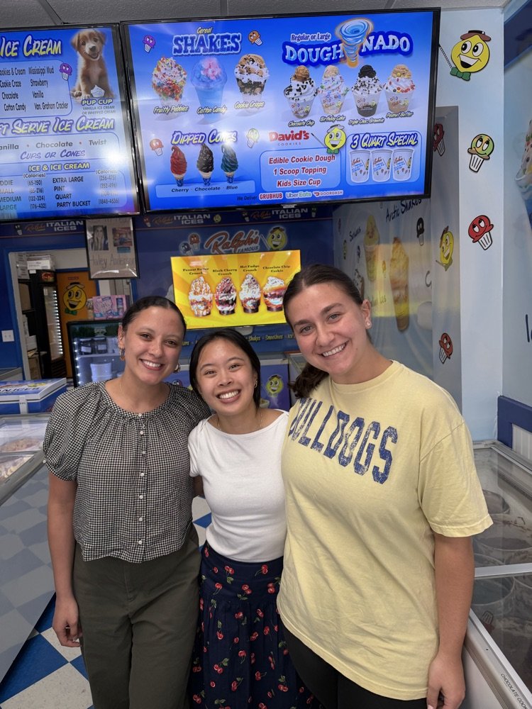 BGreenSchool's tweet photo. 🍦 A huge thank you to our Bowling Green teachers who volunteered their time scooping at Ralph’s Ices in support of the 5th Grade Fundraiser! It was wonderful to see our community members come together for a fun evening while supporting our students! https://t.co/ZlqbwRFnHm