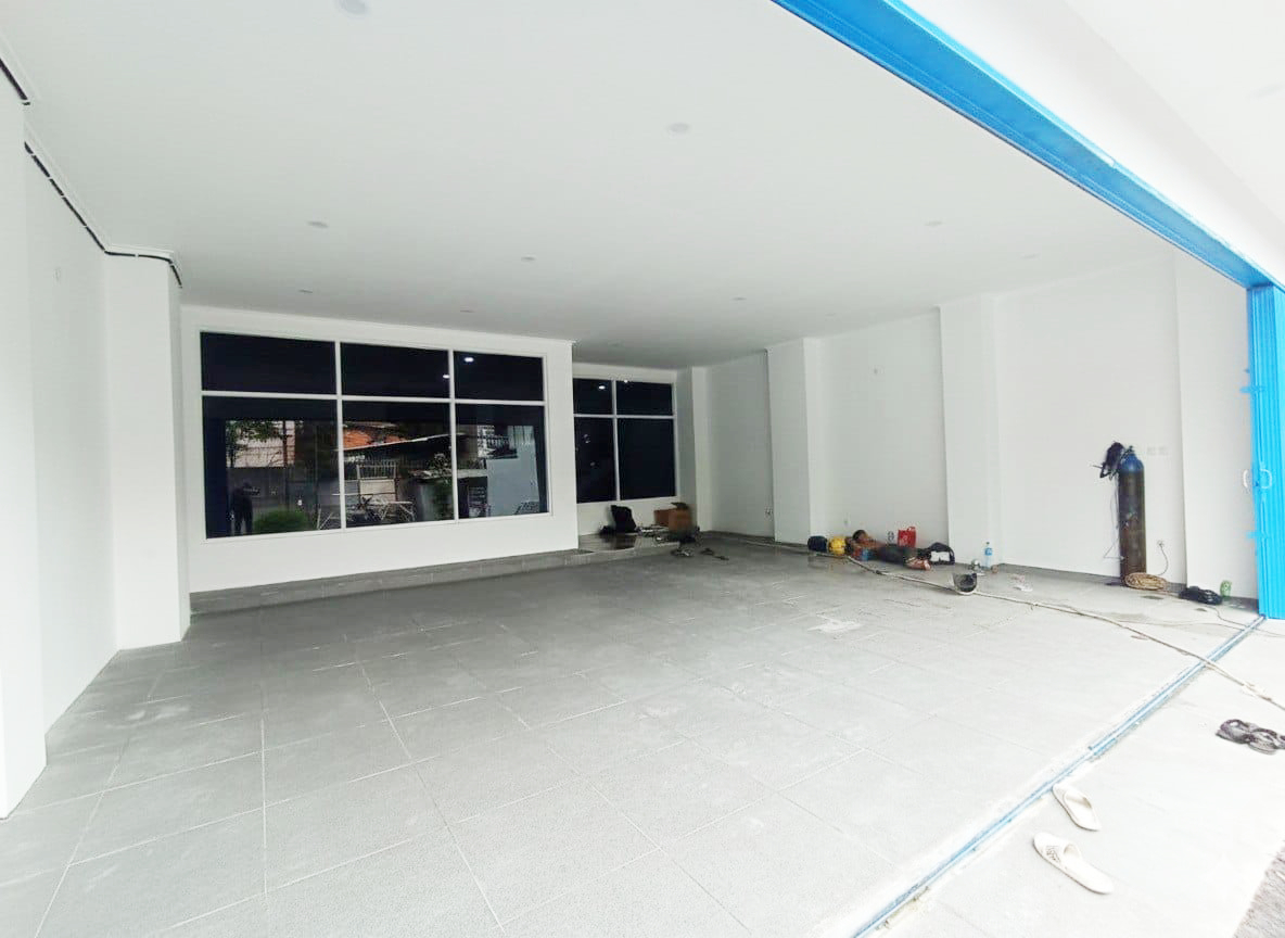 Netproperti_com's tweet photo. Dijual Gedung Komersial 4,5 Lantai Baru Siap Pakai di Cipinang Cempedak Jatinegara

Jika berminat silahkan hubungi Telp/WA: 082111118564
- Harga Jual Gedung: Rp.12.000.000.000 (Nego) https://t.co/M5Vx6HeY5Q