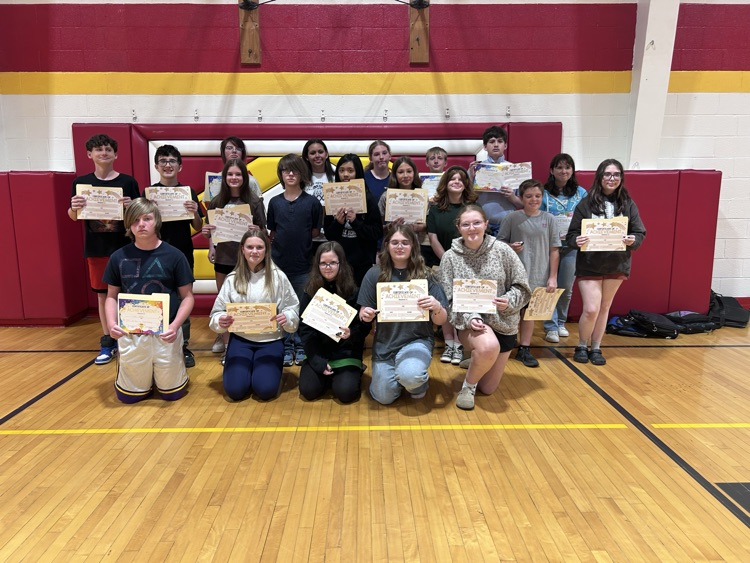 edison_middle's tweet photo. 7th grade end of year awards.  Great job, guys!🦅💯 https://t.co/XsG646c8Xc