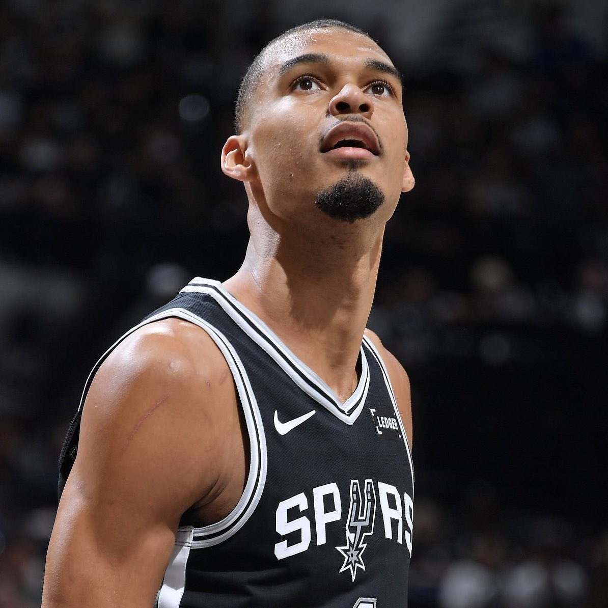 PolymarketHoops's tweet photo. Kristaps Porzingis says he believed he was being traded to the Spurs, before he found out that he was actually headed to Atlanta from Boston, per @AmicoHoops. 

Imagine that frontcourt 😳 https://t.co/fhF9psSC8I