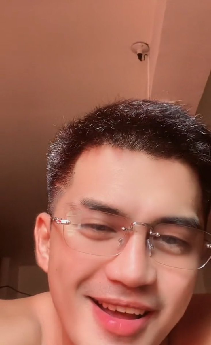 trebmt97's tweet photo. 😎 https://t.co/FMy3q0Ent5