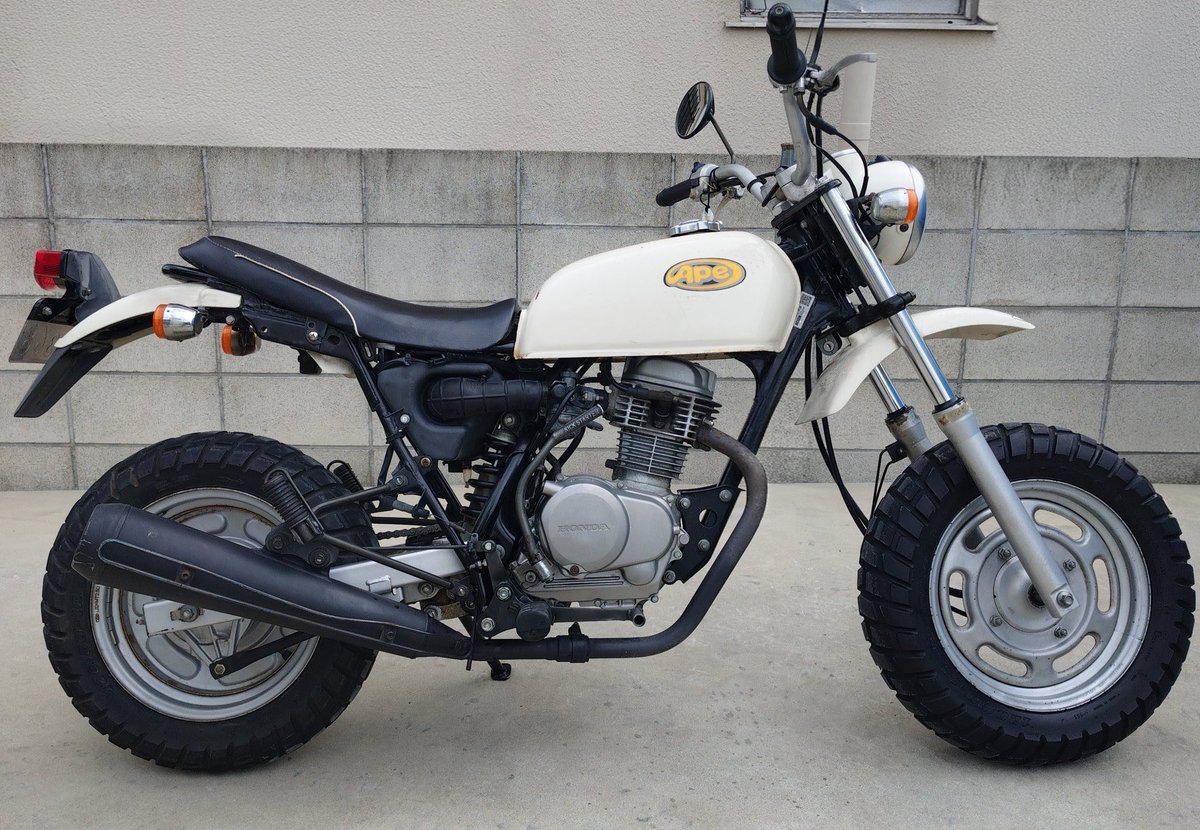 jidoushatounan's tweet photo. 【バイク盗難情報】香川県善通寺市でホンダ エイプ100の盗難被害がありました！
近隣の方はご注意ください！
情報拡散のご協力お願いします！

■車種：ホンダ エイプ100
■日時：2026年6月2日 18:00 〜 2026年6月3日 7:00
■被害場所：香川県善通寺市 日産プリンス付近
■ナンバー：善通寺市 う 368
■特徴：ローダウンシート装着

■オーナー（投稿主）コメント：盗難被害出してるので、もし情報あれば警察へお願いします。
■オーナー（投稿主）連絡先：@15y200psYZF

詳細URLと拡散用動画はリプ欄です