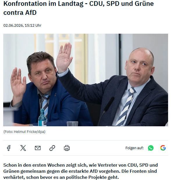 PeterBorbe's tweet photo. In Rheinland-Pfalz ist die Demokratie gefallen!
Die offizielle Koalition von CDU und SPD bildet ein Kartell, zusammen mit der nominalen Oppositionspartei der Grünen, die faktisch jedoch nicht opponiert, sondern mit der Regierung konspiriert - mit dem einzigen Ziel, die andere Oppositionspartei, die AfD, nach Strich und Faden zu schikanieren.

Der AfD steht aufgrund der Kräfteverhältnisse im Parlament in drei Ausschüssen der Vorsitz zu - Bildung, Kultur und Wirtschaft. In allen 3 Ausschüssen ließen die anderen Parteien die AfD-Kandidaten durchfallen. Auch bei den Stellvertreterposten in 3 weiteren Ausschüssen bekamen die AfDler keinerlei Stimmen des Kartells.

Im Landtag selbst wurde die Zahl der Vizepräsidenten von zwei auf drei erhöht, von der Opposition sitzt dort aber kein Vertreter der stärksten Kraft, sondern eine Grüne. Und die CDU stellt nicht nur den Präsidenten, sondern auch noch einen Vizeposten. Das Präsidium besteht also aus 4 Personen, dennoch geht die AfD mit ihren 19,5% leer aus, während die Grünen mit ihren 7,9% dabei sind.

Auch eine Verfassungsänderung brachte das schwarz-rot-grüne Kartell noch durch, um die Hürde für Untersuchungsausschüsse hochzusetzen, damit die AfD keine durchsetzen kann. Zustände wie in einer Bananenrepublik!
https://t.co/VBoqLR1sRr