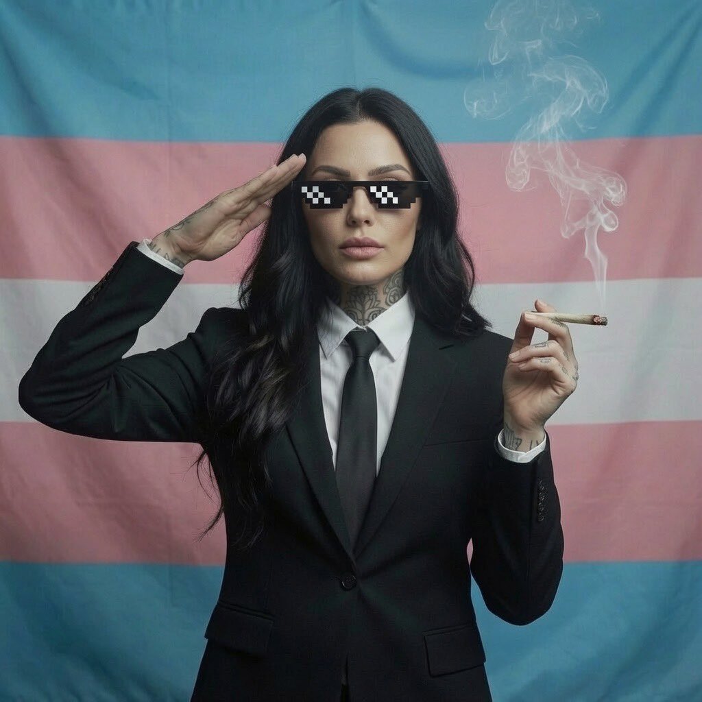 ethelcayenne's tweet photo. Enjoy Pride my darlings, embrace everything that’s beautiful about you and our community. We need your light in this world so badly, never give up hope!!

I’m here fighting for you and these colors don’t run 🖤 https://t.co/EgKhaXA176